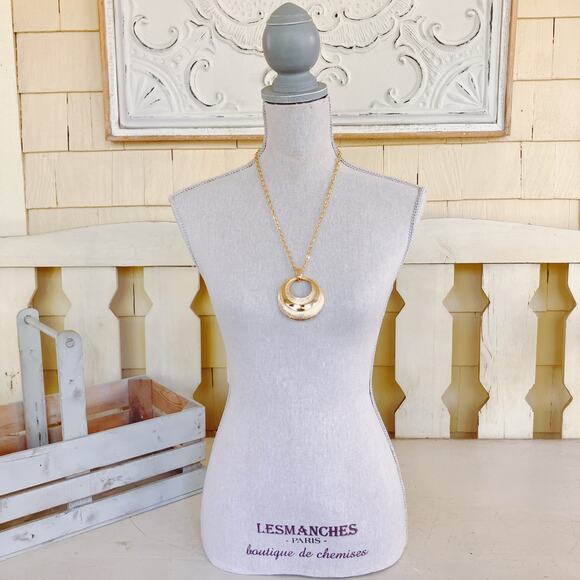 VTG 1970s Gold Tone Mod Crescent Pendant Necklace Statement Jewelry Sculptural - Picture 4 of 15